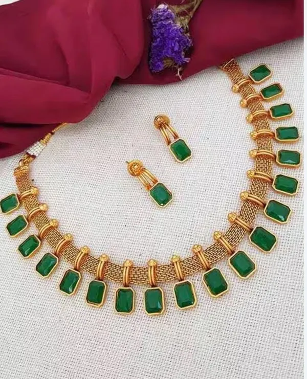 Green_Premium_Alloy_Earrings_&_Necklace_Jewellery_Set_For_Women