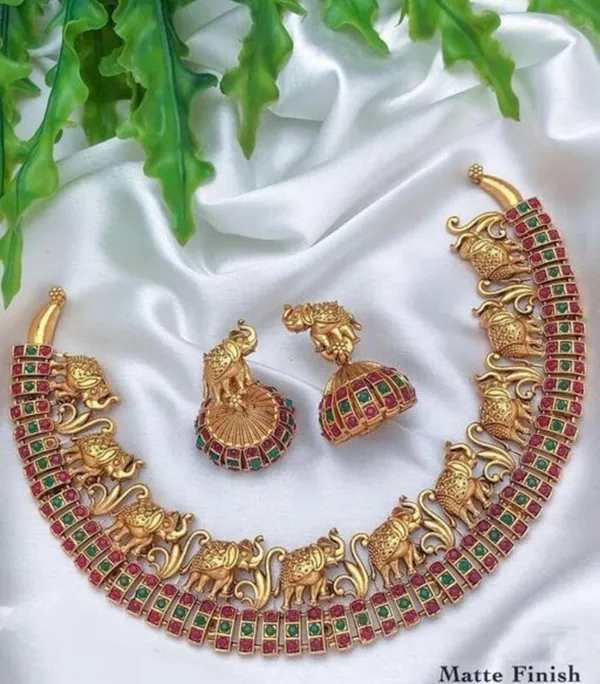 Multicolor_Premium_Alloy_Earrings_&_Necklace_Jewellery_Set_For_Women