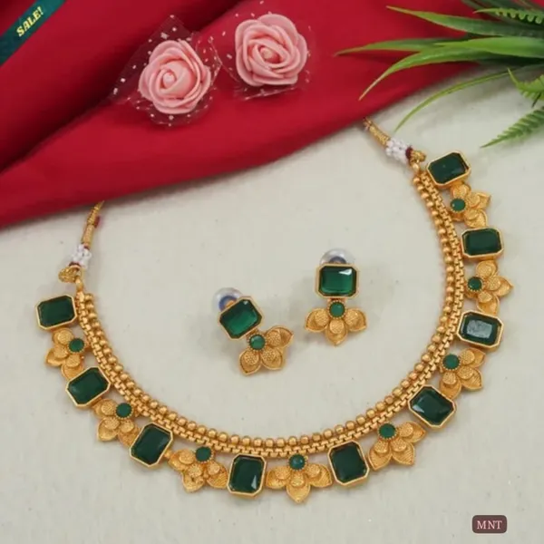 Green_Premium_Alloy_Earrings_&_Necklace_Jewellery_Set_For_Women