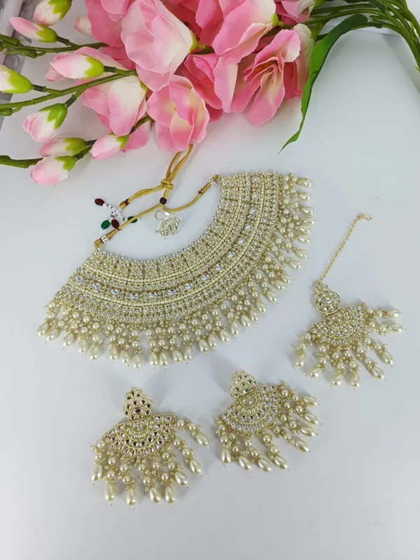 White_Premium__Alloy_Jewellery_Set_For_Women