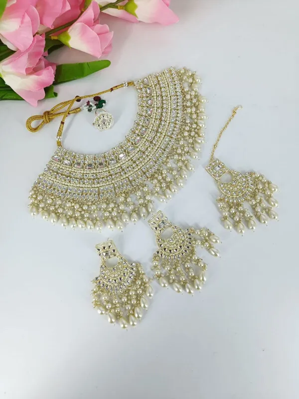 White_Premium__Alloy_Jewellery_Set_For_Women