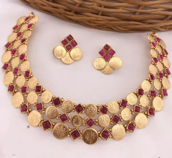 Red_Premium_Alloy_Earrings_&_Necklace_Jewellery_Set_For_Women_(Pack_Of_3)