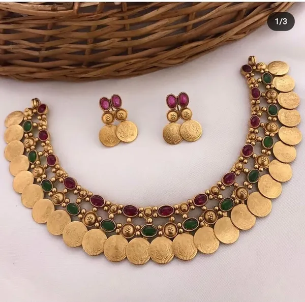 Multicolor_Premium_Alloy_Earrings_&_Necklace_Jewellery_Set_For_Women