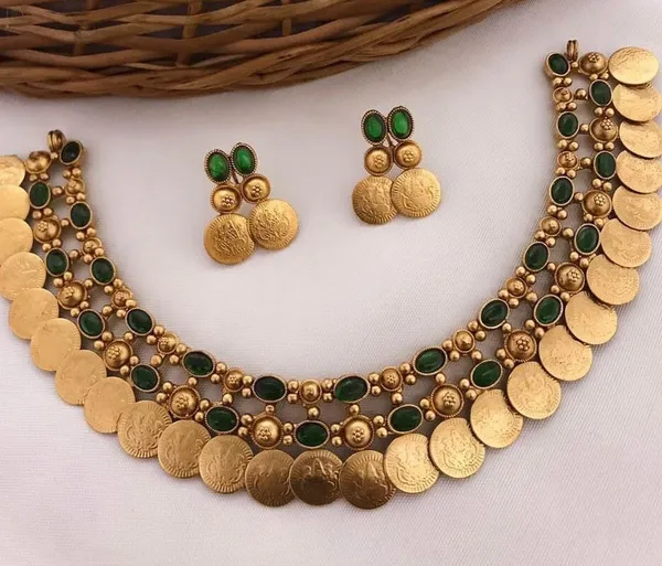 Green_Premium_Alloy_Earrings_&_Necklace_Jewellery_Set_For_Women
