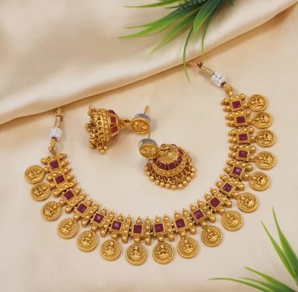 Red_Premium_Alloy_Earrings_&_Necklace_Jewellery_Set_For_Women