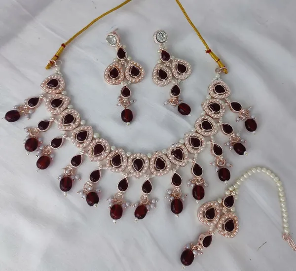 Maroon_Premium_Alloy_Earrings_&_Necklace_Jewellery_Set_For_Women