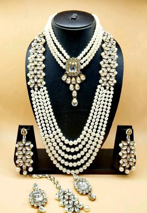 White_Premium_Alloy_Earrings_&_Necklace_Jewellery_Set_For_Women_(Pack_Of_3)