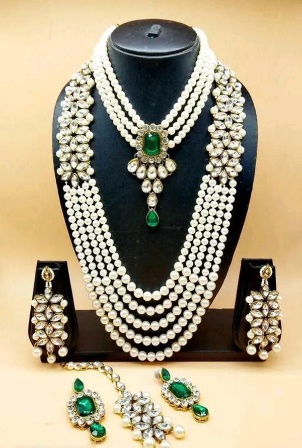 Green_Premium_Alloy_Earrings_&_Necklace_Jewellery_Set_For_Women