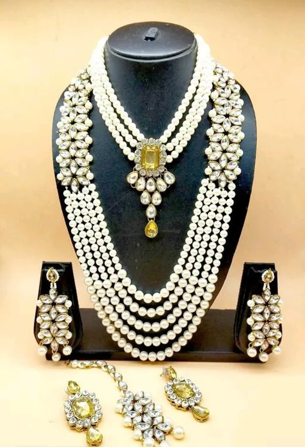 Gold_Premium_Alloy_Earrings_&_Necklace_Jewellery_Set_For_Women