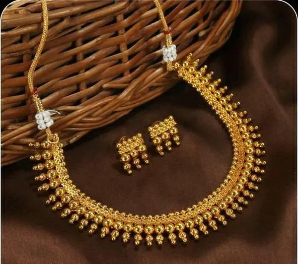 Gold_Premium_Alloy_Earrings_&_Necklace_Jewellery_Set_For_Women