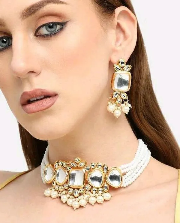 Gold_Premium_Alloy_Earrings_&_Necklace_Jewellery_Set_For_Women