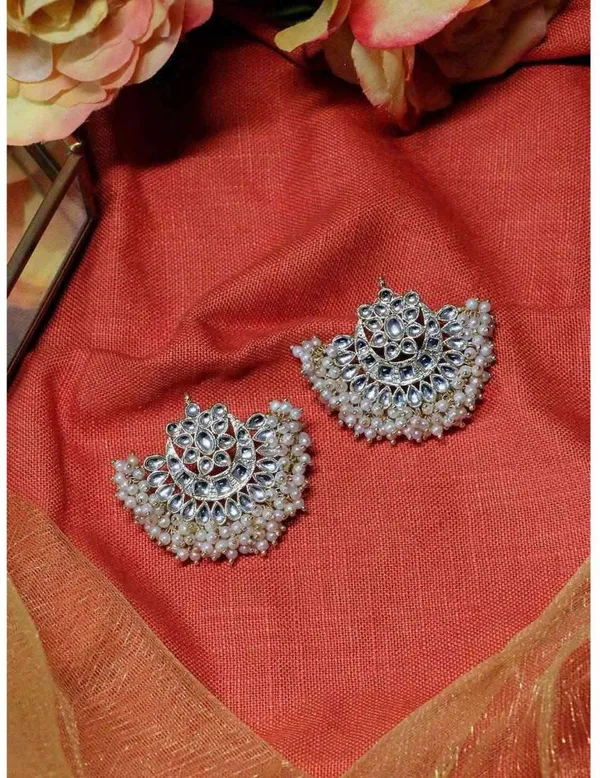Silver__Brass_Jhumka_Earrings_For_Women