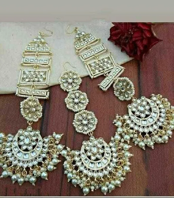 White_Premium_Brass_Earrings_&_Maang_Tikka_Jewellery_Set_For_Women