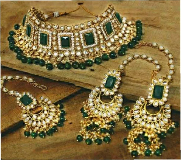 Green_Premium_Alloy_Earrings_&_Necklace_Jewellery_Set_For_Women