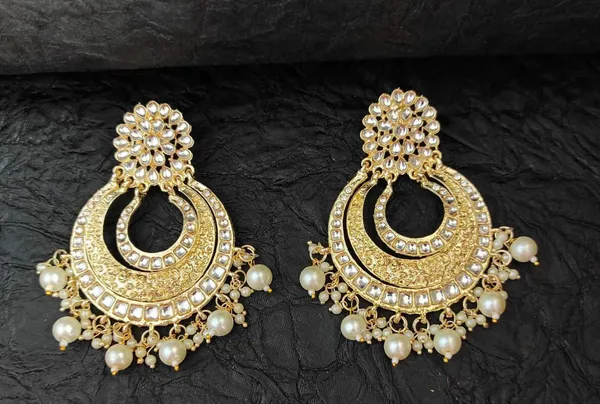 Gold__Alloy_Clip-On_Chandbali_Earrings_For_Women