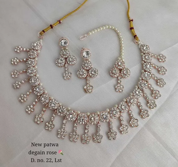 White_Premium_Alloy_Earrings_&_Necklace_Jewellery_Set_For_Women_(Pack_Of_2)