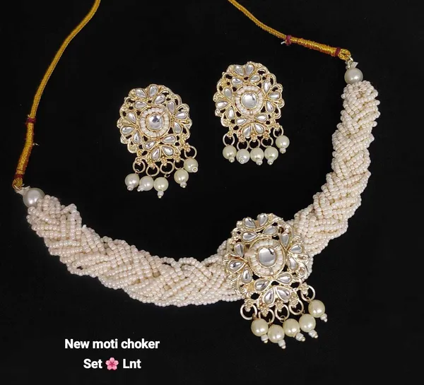 White_Premium_Alloy_Earrings_&_Necklace_Jewellery_Set_For_Women_(Pack_Of_2)