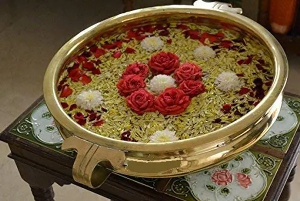 7"_Gold_Brass_Handcrafted_Plain_Floating_Flowers_Vastu_Puja_Gift_&_Decorative_Urli/Uruli_Bowl_For_Home,_Office,_Wedding_Decor