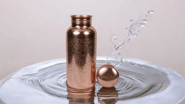 Embossed_Pure_Copper_Water_Bottle_-_Embrace_Ayurvedic_Wellness_&_Sustainable_Living