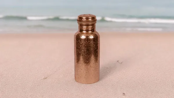 Embossed_Pure_Copper_Water_Bottle_-_Embrace_Ayurvedic_Wellness_&_Sustainable_Living