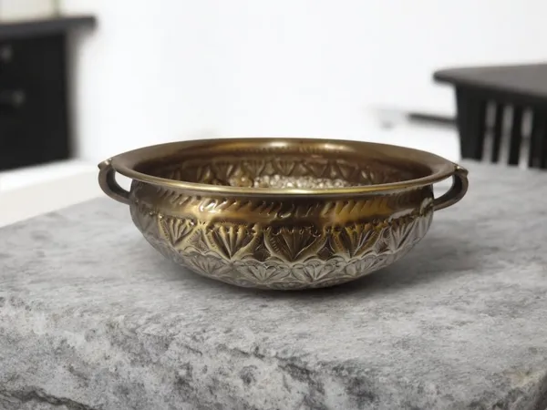 Traditional_Embossed_Brass_Uruli/Urli_Antique_Finish