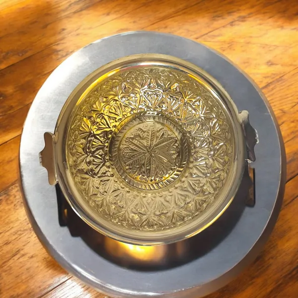 Traditional_Embossed_Brass_Uruli/Urli_Shine_Finish