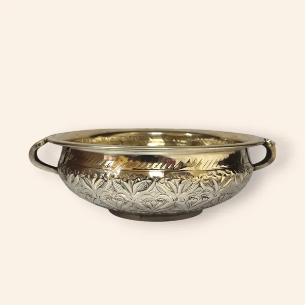 Traditional_Embossed_Brass_Uruli/Urli_Shine_Finish