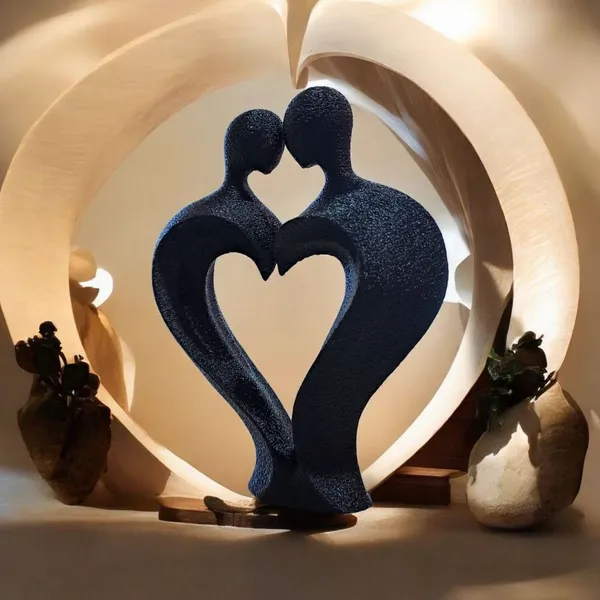 Modern_Heart_Shaped_Abstract_Love_Couple_Sculpture.