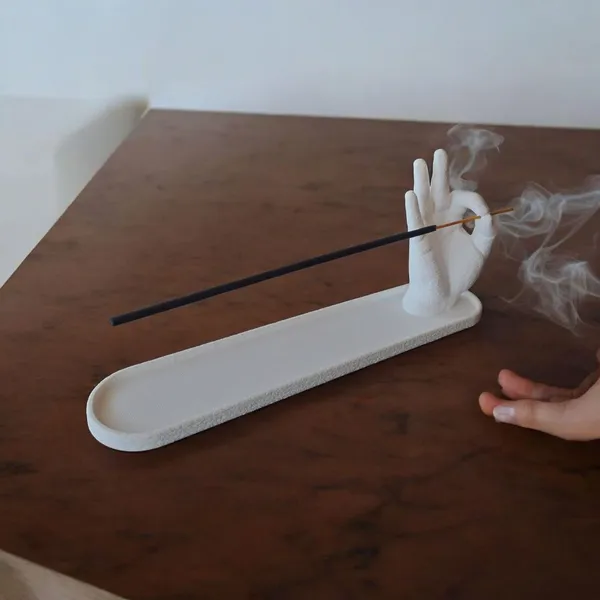 Agarbatti_Stand_with_Ash_Catcher_White_PLA_Decorative_Hand-Shaped_Incense_Sticks_Holder_Unique_Design.