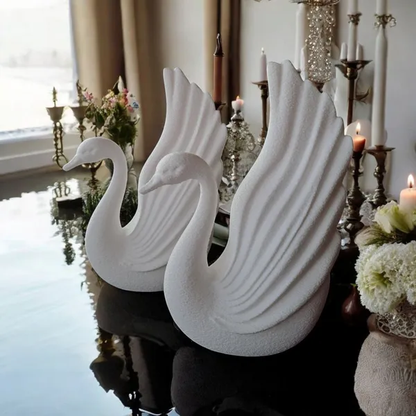 Eternal_Swans_Symbol_of_Love_&_Unity