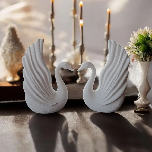 Eternal_Swans_Symbol_of_Love_&_Unity