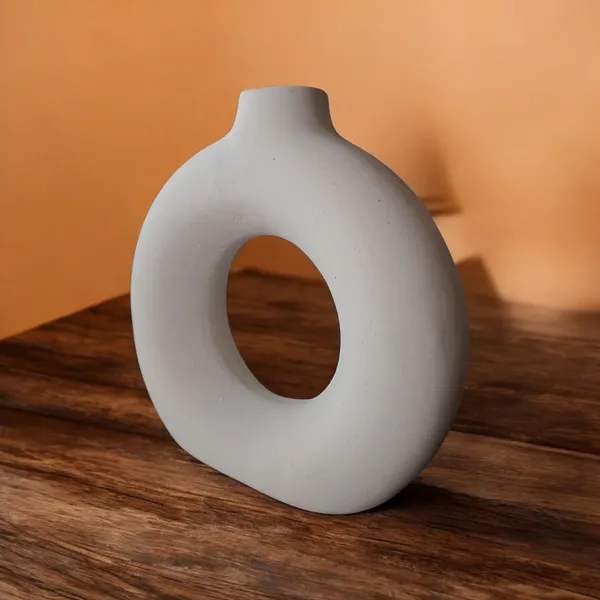 Donut_Vase_Modern_Hollow_Ceramic_Decor