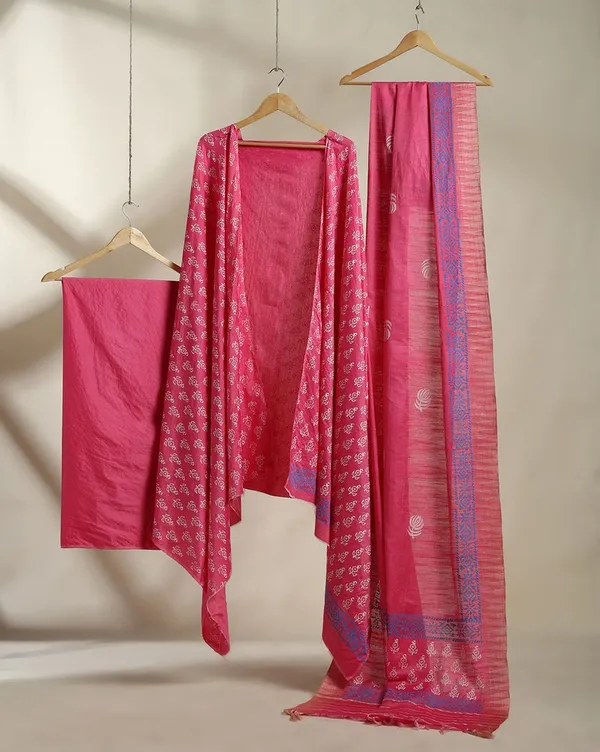 Dark_Pink_Handloom_Floral_Unstitched_Dress_Material_For_Women