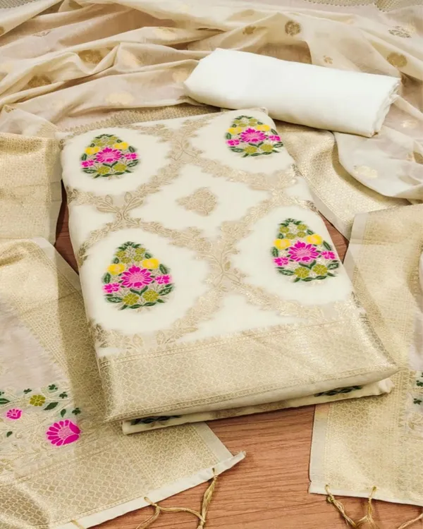 Banaras_Begum_Cotton_Brocade_Cream_Suit