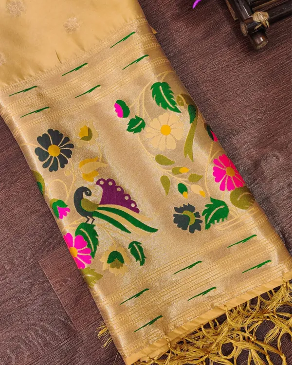 Banaras_Begum_Brocade_Weaving_Lichi_Silk_Cream_Dupatta