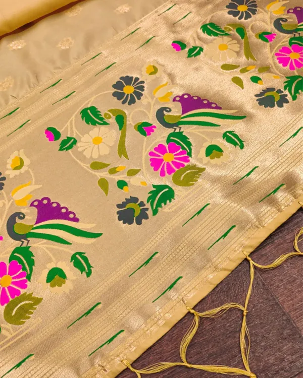 Banaras_Begum_Brocade_Weaving_Lichi_Silk_Cream_Dupatta