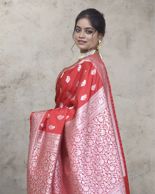 Red_Banarasi_Pure_Masharoo_Silk_Saree