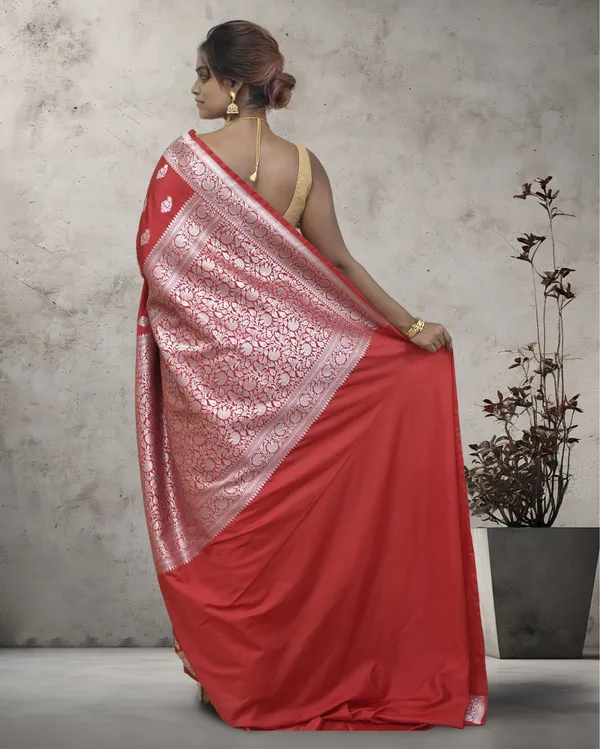Red_Banarasi_Pure_Masharoo_Silk_Saree