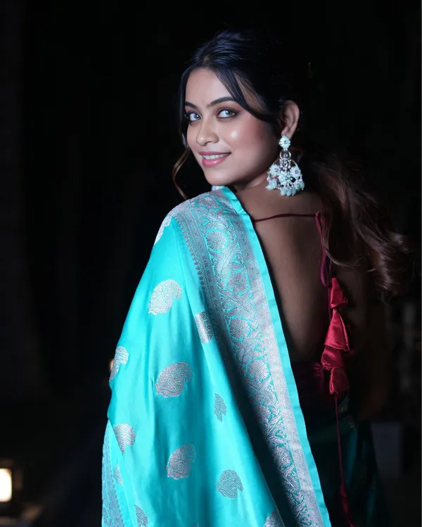 Sky_Blue_Banarasi_Pure_Masharoo_Silk_Saree