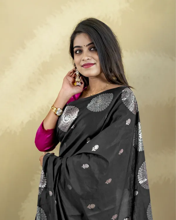 Purple_Banarasi_Brocade_Raw_Mango_Silk_Saree