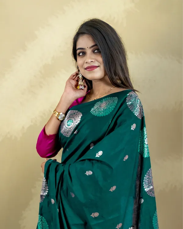 Aqua_Green_Banarasi_Brocade_Raw_Mango_Silk_Saree