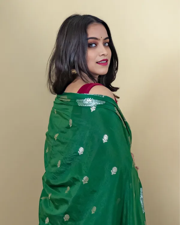 Green_Banarasi_Brocade_Raw_Mango_Silk_Saree
