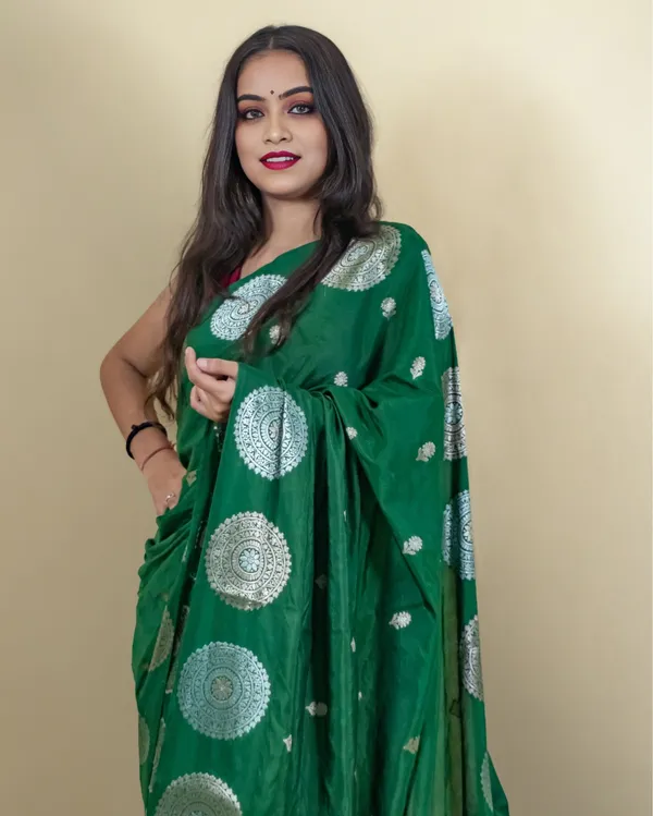 Green_Banarasi_Brocade_Raw_Mango_Silk_Saree