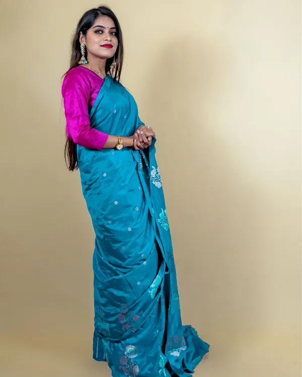 Sky_Blue_Banarasi_Brocade_Raw_Mango_Silk_Saree