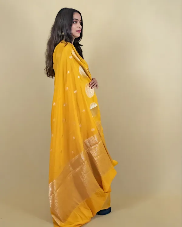 Yellow_Banarasi_Brocade_Raw_Mango_Silk_Saree