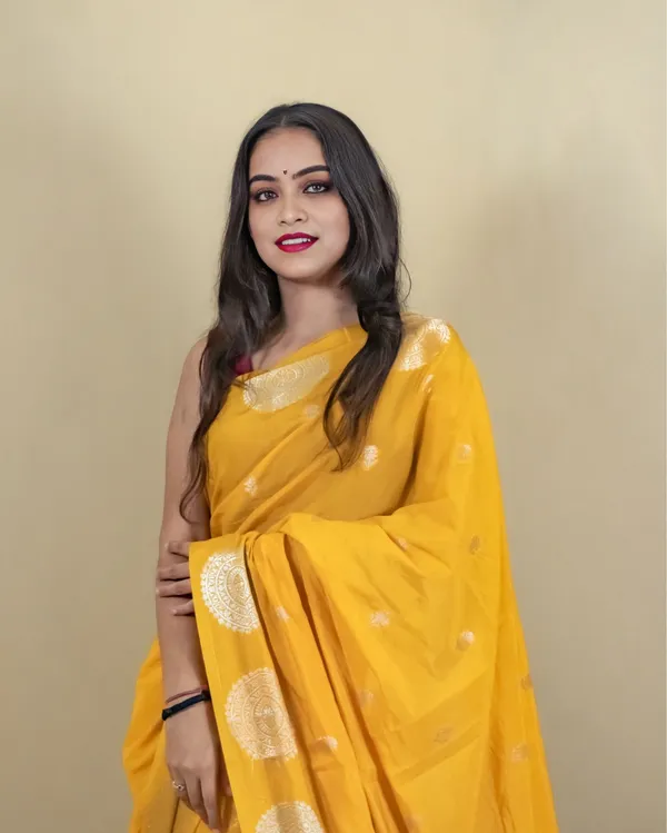 Yellow_Banarasi_Brocade_Raw_Mango_Silk_Saree