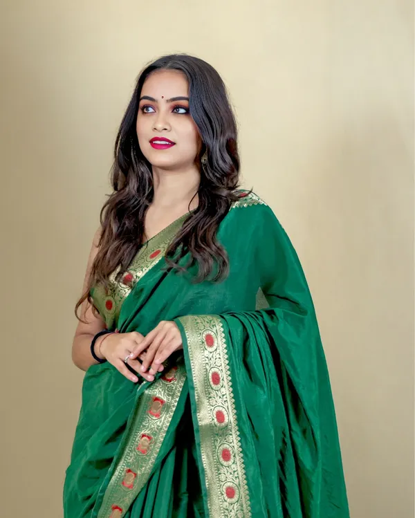 Rich_Green_Banarasi_Brocade_Raw_Mango_Silk_Saree