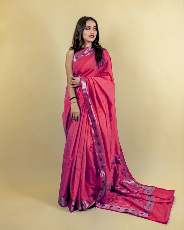 Coral_Red_Banarasi_Brocade_Raw_Mango_Silk_Saree