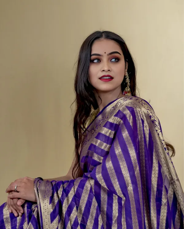 Lush_Violet_Banarasi_Weaving_Tissue_Silk_Saree