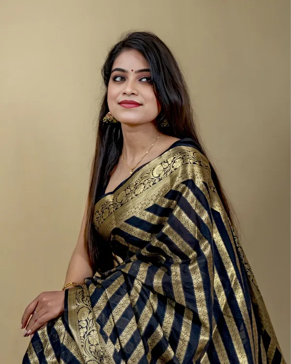 Raven_Black_Banarasi_Weaving_Tissue_Silk_Saree